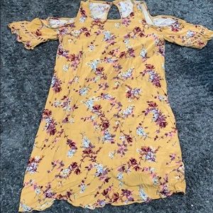 Cute summer dress with shoulder cut outs